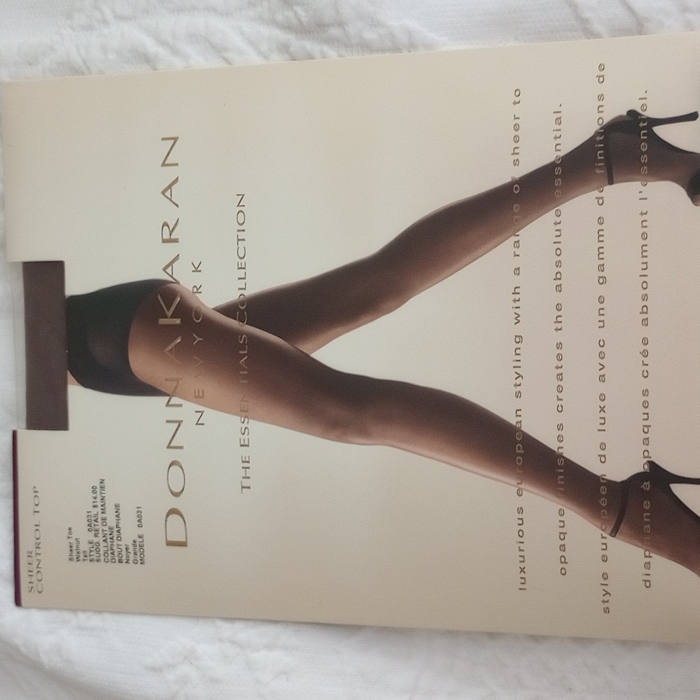 🥰3/$25 NWT DONNA KARAN NEW YORK The Essentials Collection Pantyhose